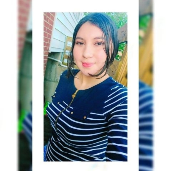 Meet your Posher, Gabriela - Picture 1 of 1